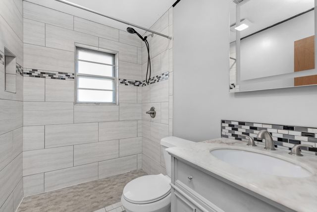 235 SW Deluna Road, Fort Walton Beach, FL 32548