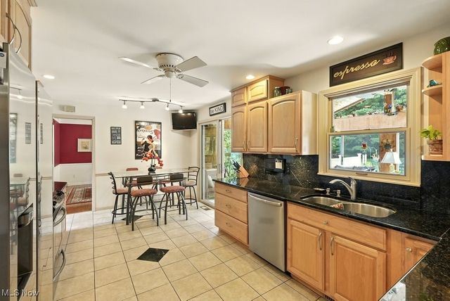 7603 Red Fox Trail, Hudson, OH 44236