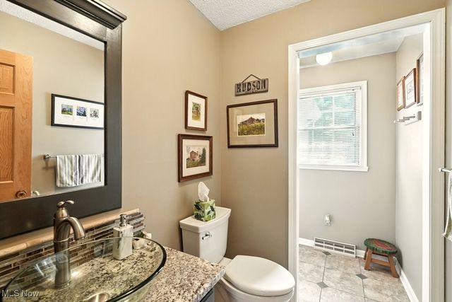 7603 Red Fox Trail, Hudson, OH 44236