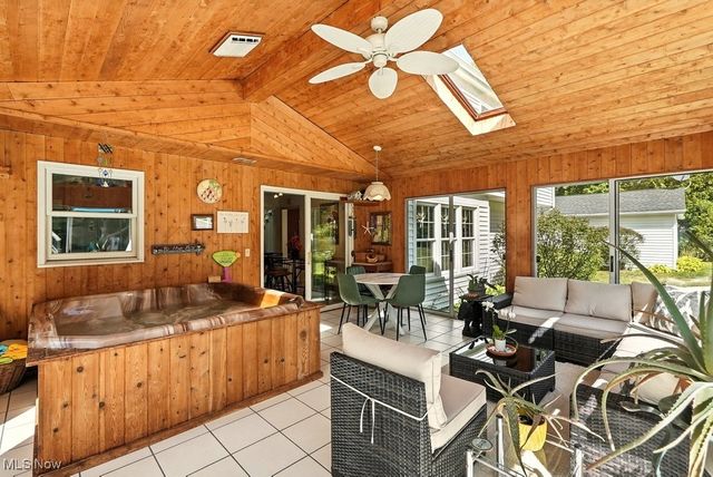 7603 Red Fox Trail, Hudson, OH 44236