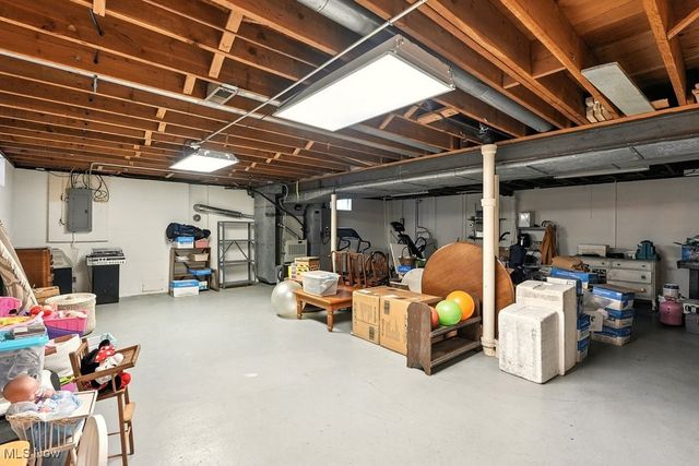 7603 Red Fox Trail, Hudson, OH 44236