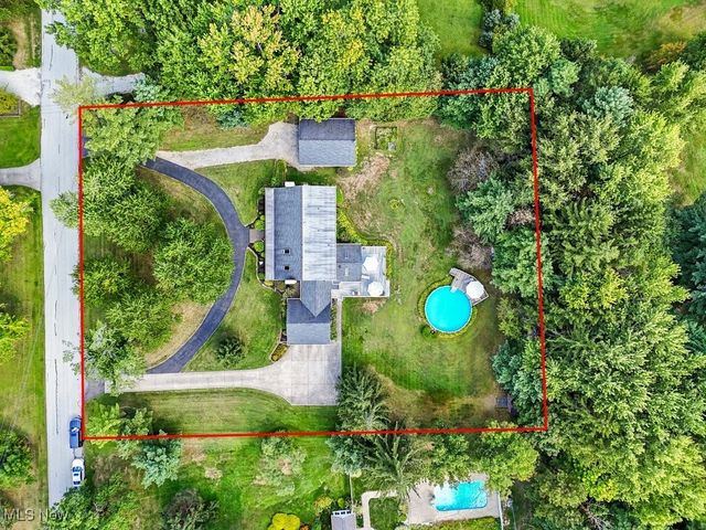 7603 Red Fox Trail, Hudson, OH 44236