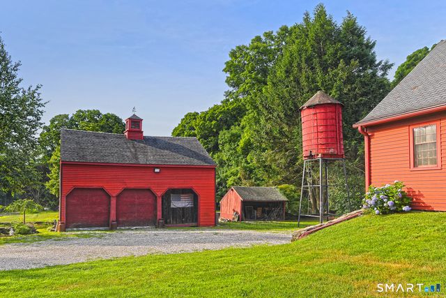 428 Peck Lane, Orange, CT 06477