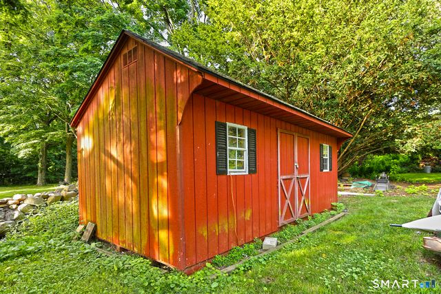 428 Peck Lane, Orange, CT 06477