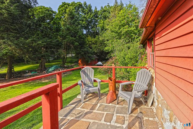 428 Peck Lane, Orange, CT 06477