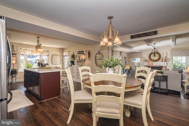 13 JUNIPER RD, Sewell, NJ 08080