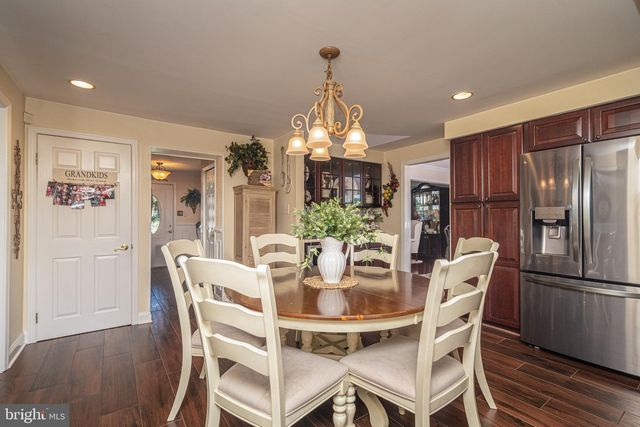 13 JUNIPER RD, Sewell, NJ 08080