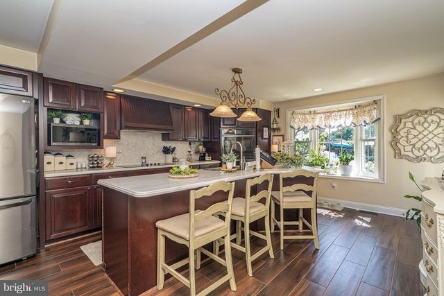 13 JUNIPER RD, Sewell, NJ 08080