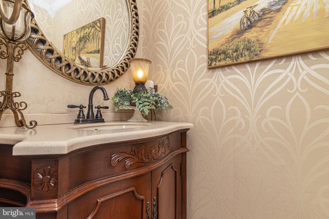 13 JUNIPER RD, Sewell, NJ 08080
