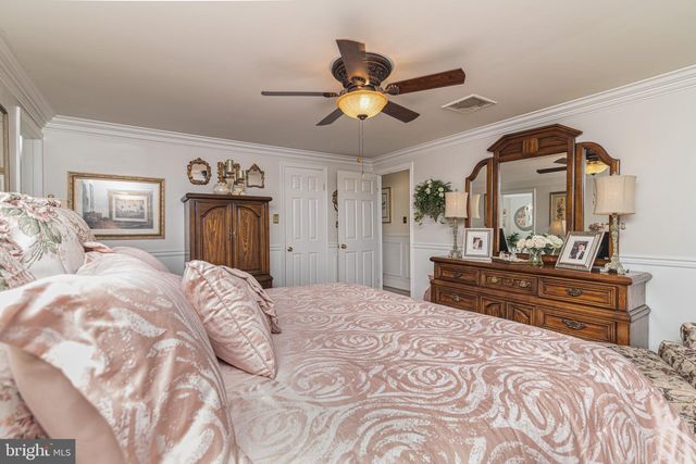 13 JUNIPER RD, Sewell, NJ 08080