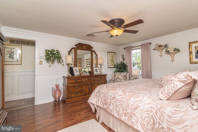 13 JUNIPER RD, Sewell, NJ 08080