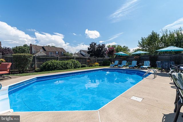 13 JUNIPER RD, Sewell, NJ 08080