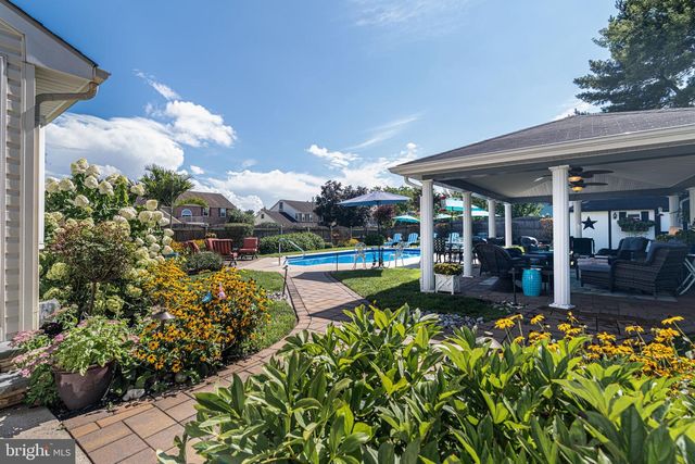 13 JUNIPER RD, Sewell, NJ 08080