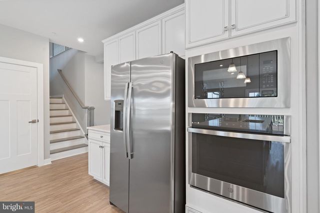 10602 STARFIRE LN, Waldorf, MD 20603