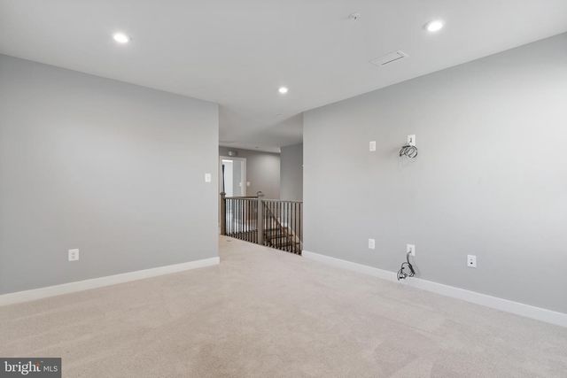 10602 STARFIRE LN, Waldorf, MD 20603