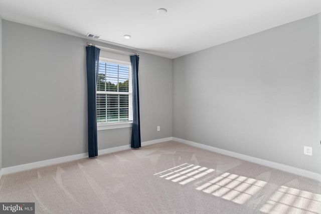 10602 STARFIRE LN, Waldorf, MD 20603
