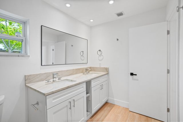 1404 NE 2nd Street, Pompano Beach, FL 33060