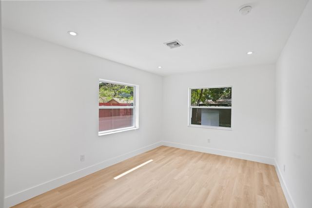 1404 NE 2nd Street, Pompano Beach, FL 33060
