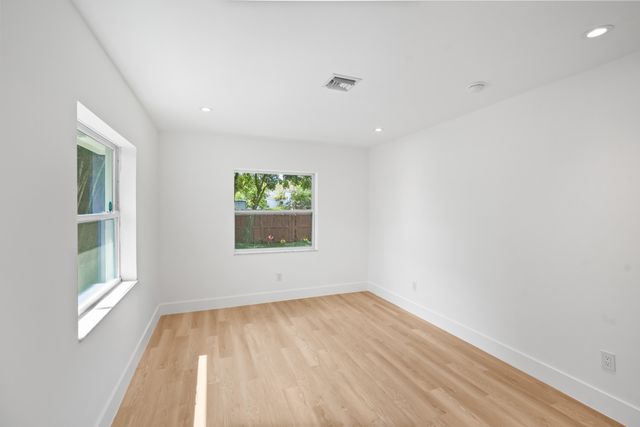 1404 NE 2nd Street, Pompano Beach, FL 33060