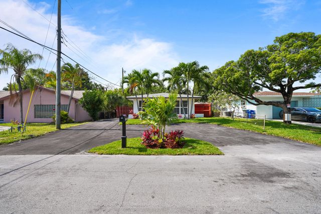 1404 NE 2nd Street, Pompano Beach, FL 33060