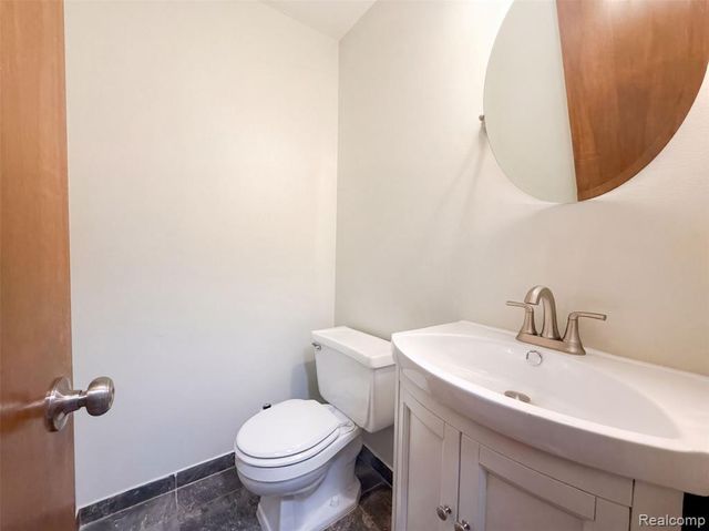 40349 Aynesley Street, Clinton Township, MI 48038
