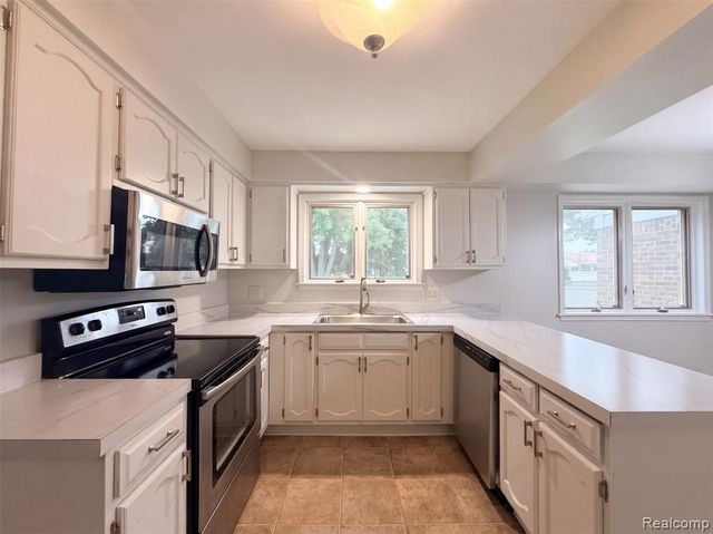 40349 Aynesley Street, Clinton Township, MI 48038