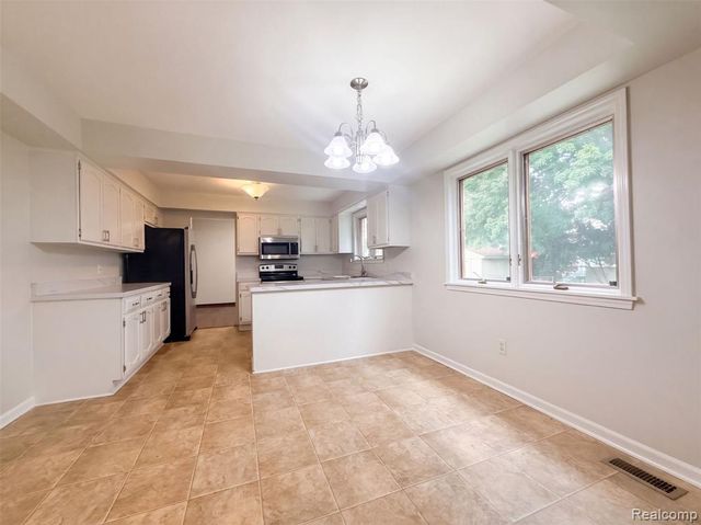 40349 Aynesley Street, Clinton Township, MI 48038