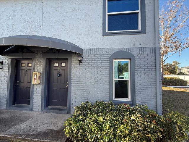 5120 TEMPLE HEIGHTS ROAD D, Tampa, FL 33617