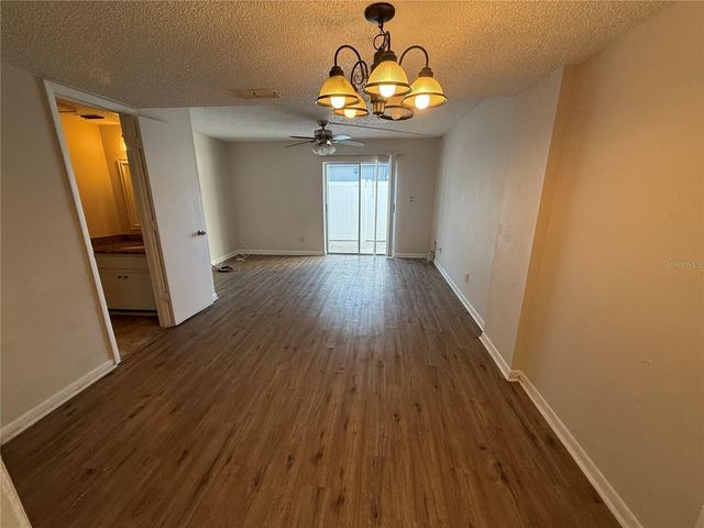 5120 TEMPLE HEIGHTS ROAD D, Tampa, FL 33617