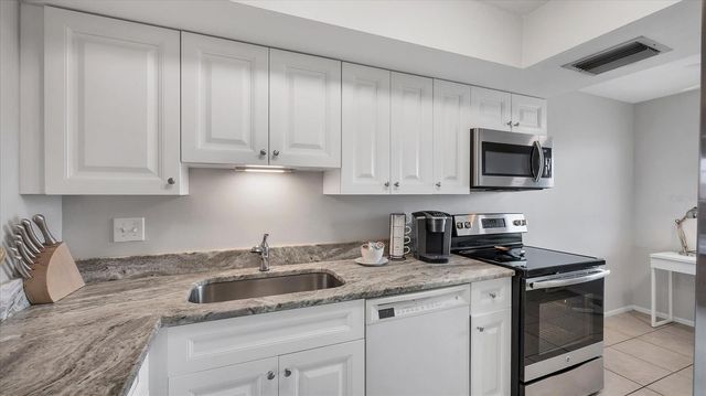 8625 MIDNIGHT PASS ROAD 506B, Sarasota, FL 34242