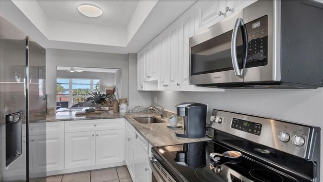 8625 MIDNIGHT PASS ROAD 506B, Sarasota, FL 34242