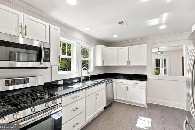 2751 Mathews Street SE, Smyrna, GA 30080