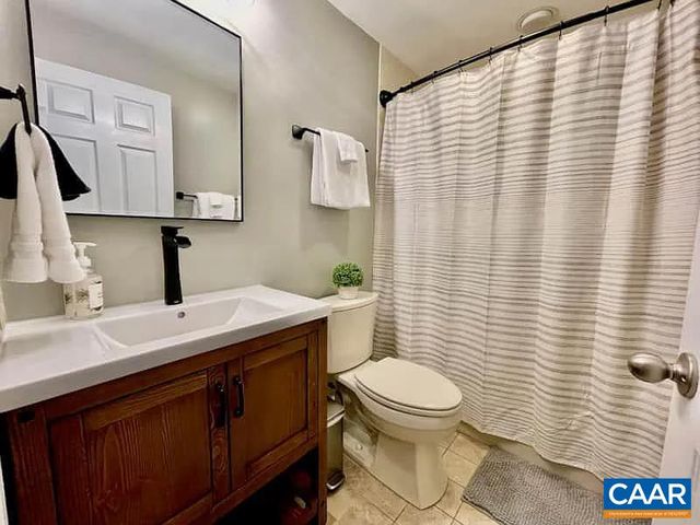 1616 OVERLOOK CONDOS, Roseland, VA 22967