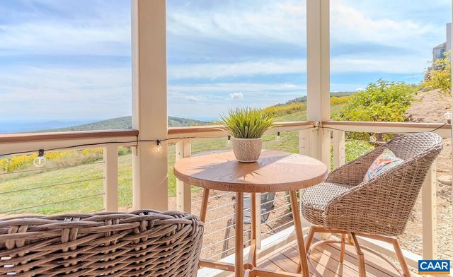 1616 OVERLOOK CONDOS, Roseland, VA 22967