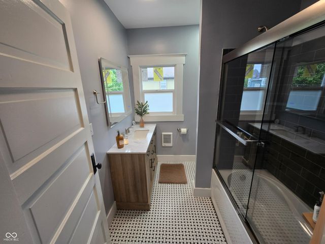 24 N Randolph Street, Indianapolis, IN 46201