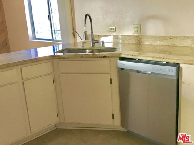 4322 Berryman Avenue, Los Angeles, CA 90066