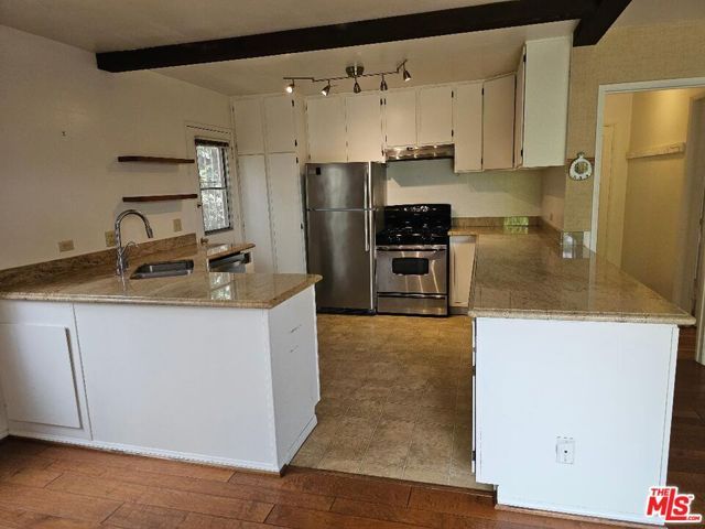 4322 Berryman Avenue, Los Angeles, CA 90066