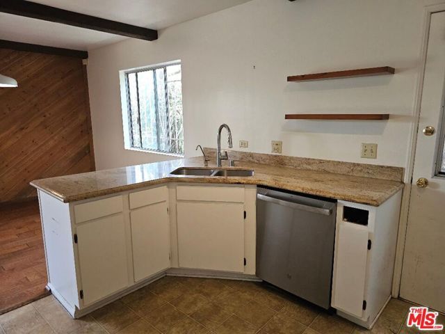 4322 Berryman Avenue, Los Angeles, CA 90066