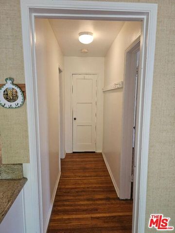4322 Berryman Avenue, Los Angeles, CA 90066