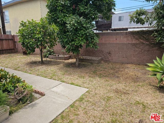 4322 Berryman Avenue, Los Angeles, CA 90066