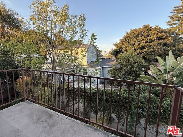 4322 Berryman Avenue, Los Angeles, CA 90066
