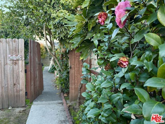 4322 Berryman Avenue, Los Angeles, CA 90066