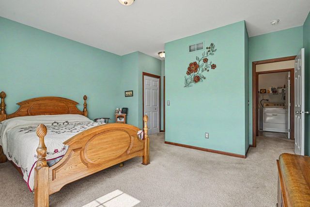 1601 Sumac Circle B, Carver, MN 55315