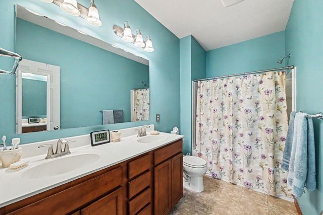 1601 Sumac Circle B, Carver, MN 55315