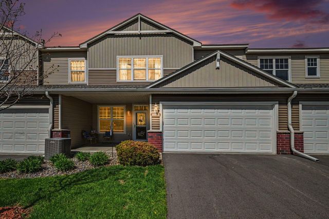 1601 Sumac Circle B, Carver, MN 55315