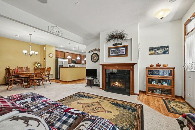 1601 Sumac Circle B, Carver, MN 55315