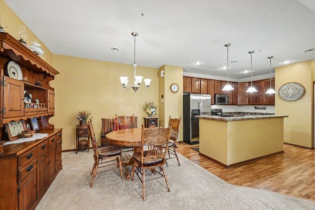1601 Sumac Circle B, Carver, MN 55315