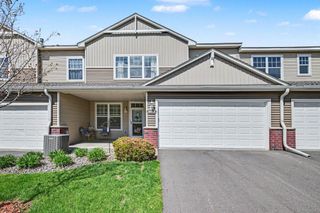 1601 Sumac Circle B, Carver, MN 55315