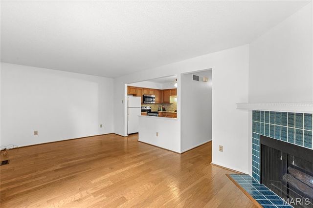 2332 Hidden Meadow Lane, Ballwin, MO 63021