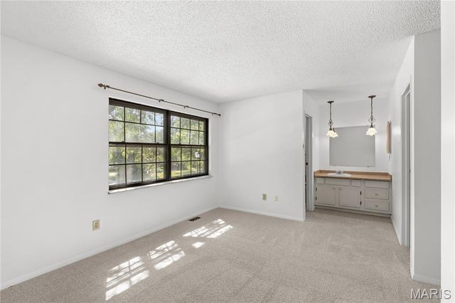 2332 Hidden Meadow Lane, Ballwin, MO 63021